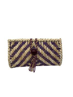 Papiro Y Yo Hand-Woven Purple & Natural Straw Clutch Bag
